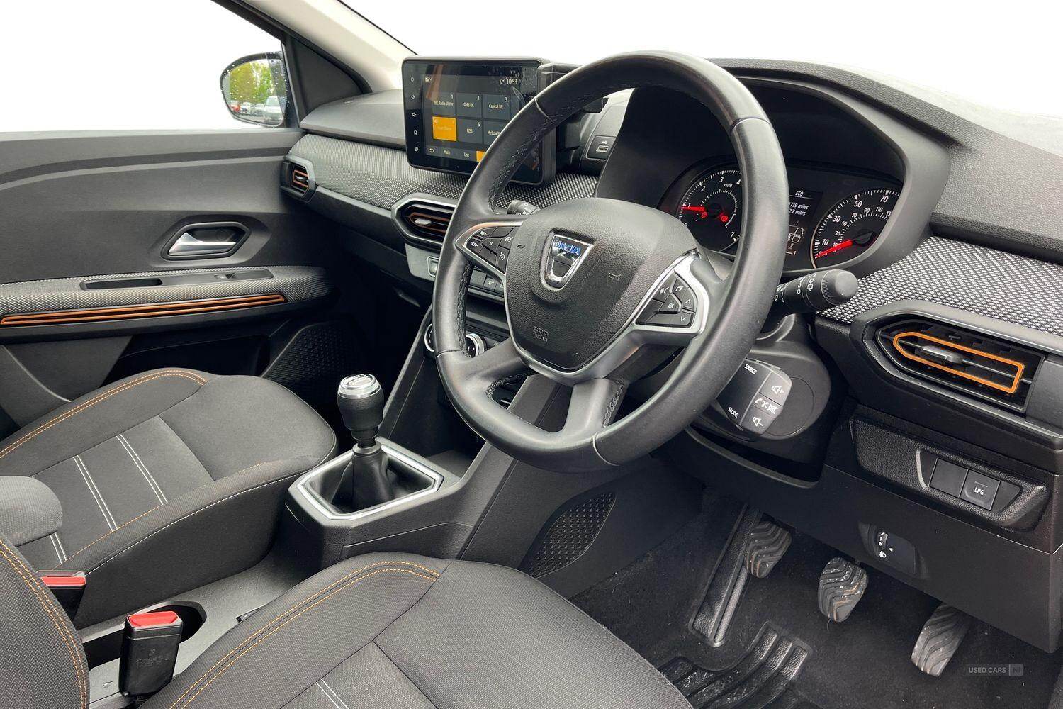 Apr 2021 Dacia Sandero Stepway 1.0 TCe Bi-Fuel Prestige 5dr