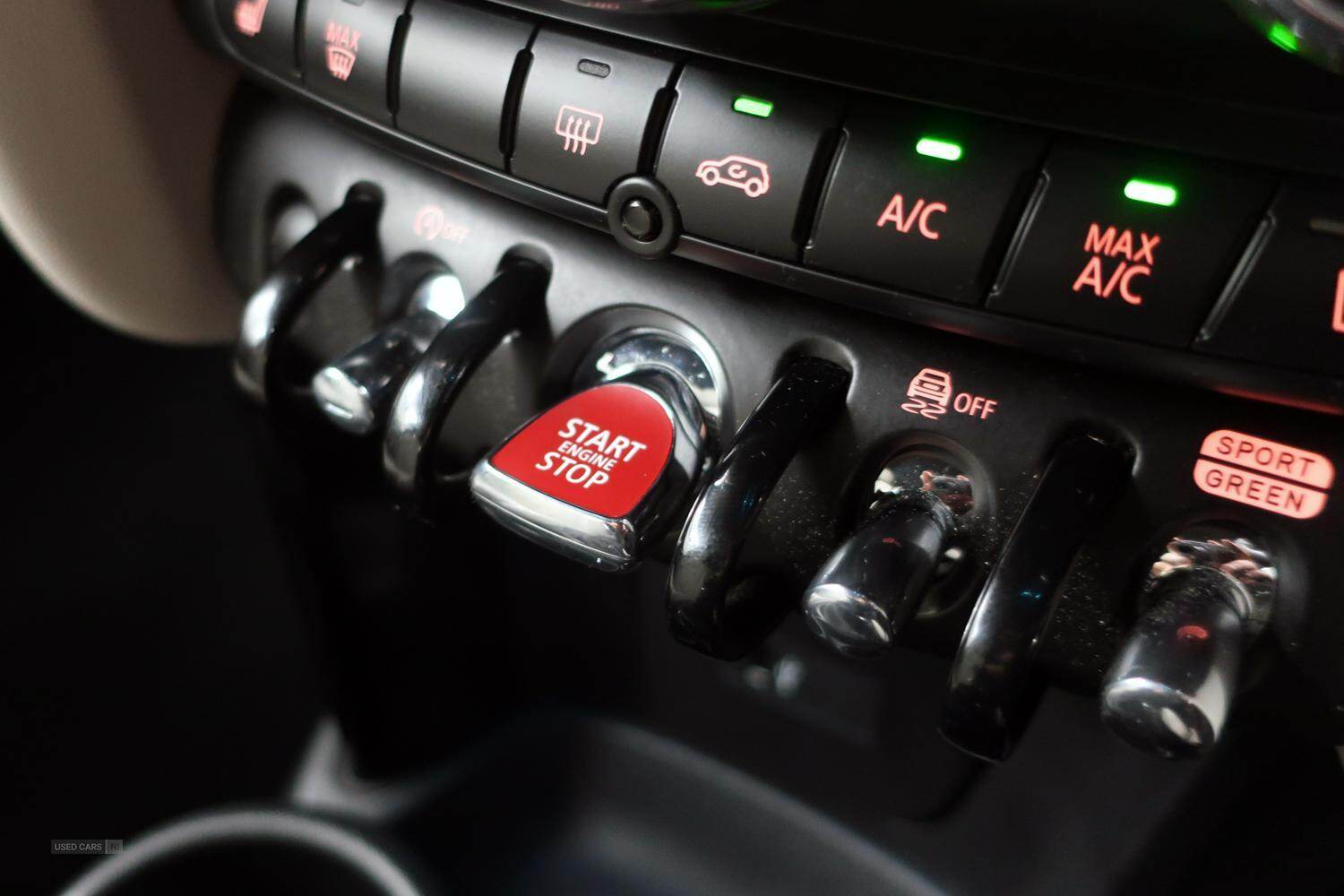 Feb 2022 MINI HATCHBACK 1.5 Cooper Exclusive 3dr