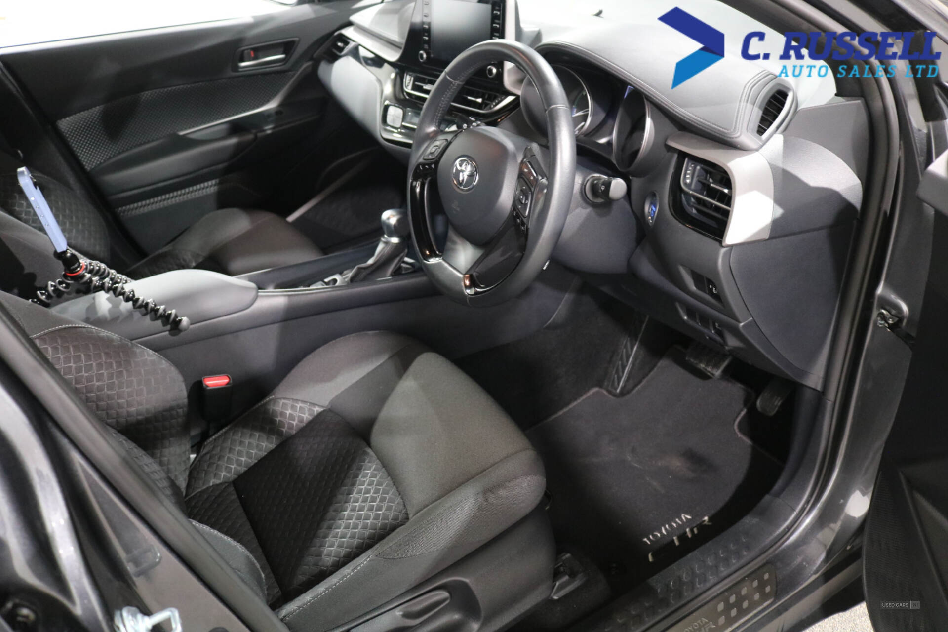 Feb 2022 Toyota C-HR 1.8 Hybrid Icon 5dr CVT
