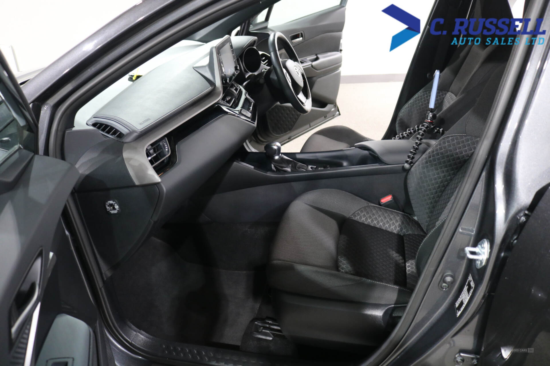Feb 2022 Toyota C-HR 1.8 Hybrid Icon 5dr CVT
