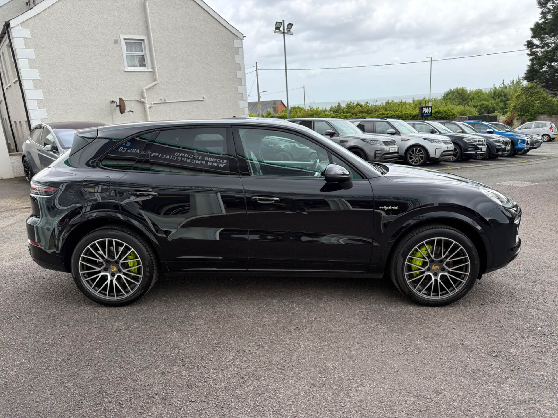 Oct 2019 Porsche Cayenne E-Hybrid 5dr Tiptronic S