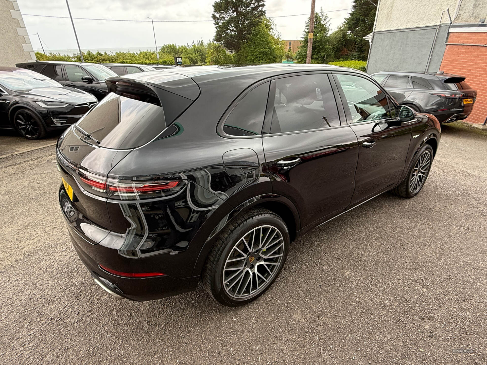 Oct 2019 Porsche Cayenne E-Hybrid 5dr Tiptronic S
