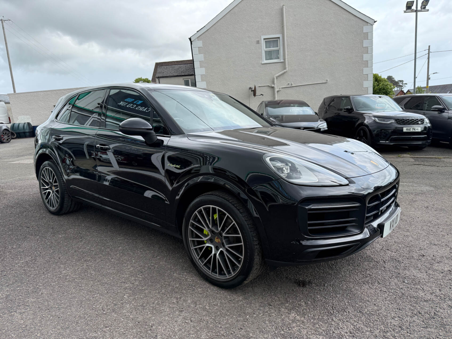 Oct 2019 Porsche Cayenne E-Hybrid 5dr Tiptronic S
