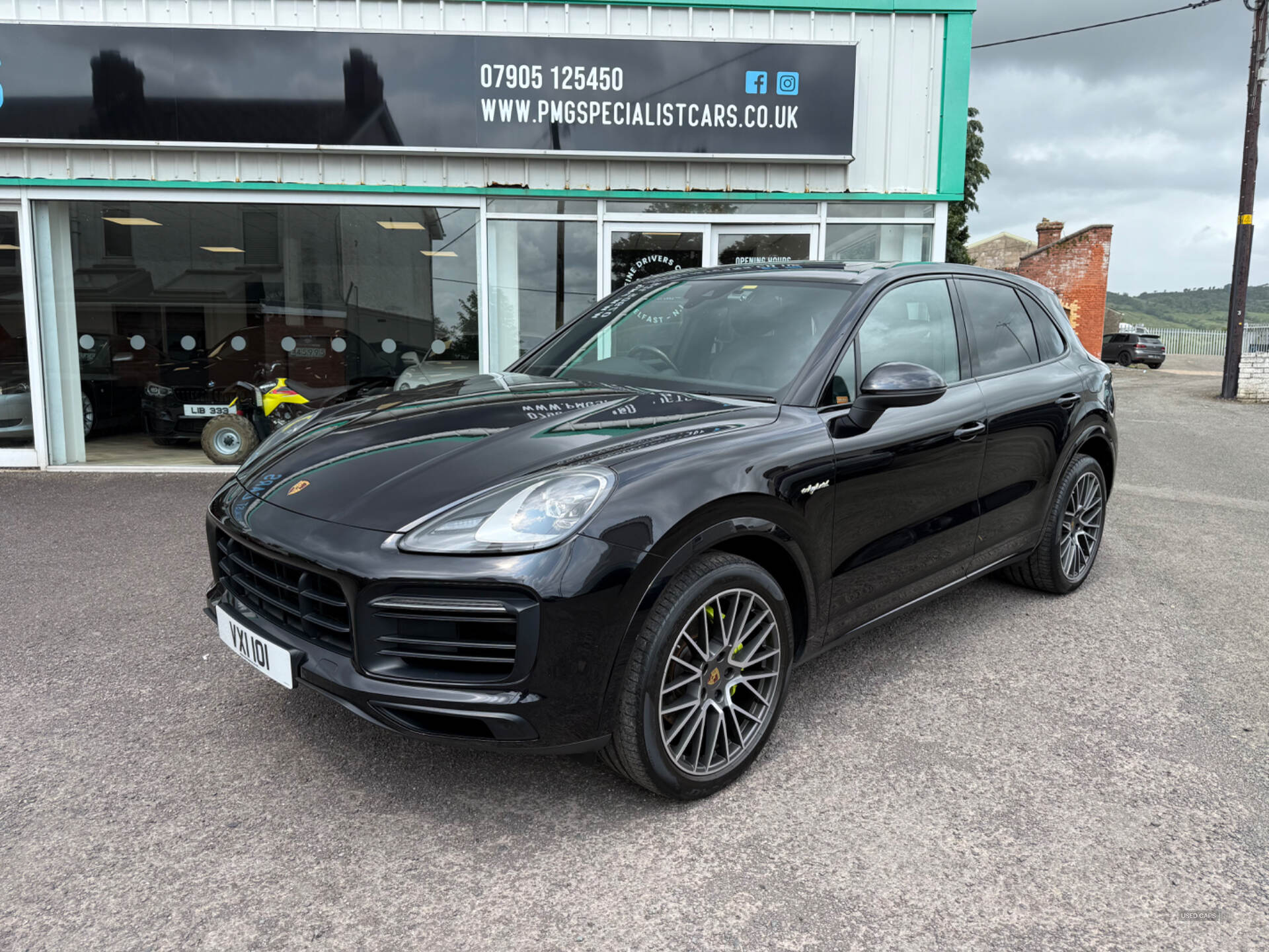 Oct 2019 Porsche Cayenne E-Hybrid 5dr Tiptronic S