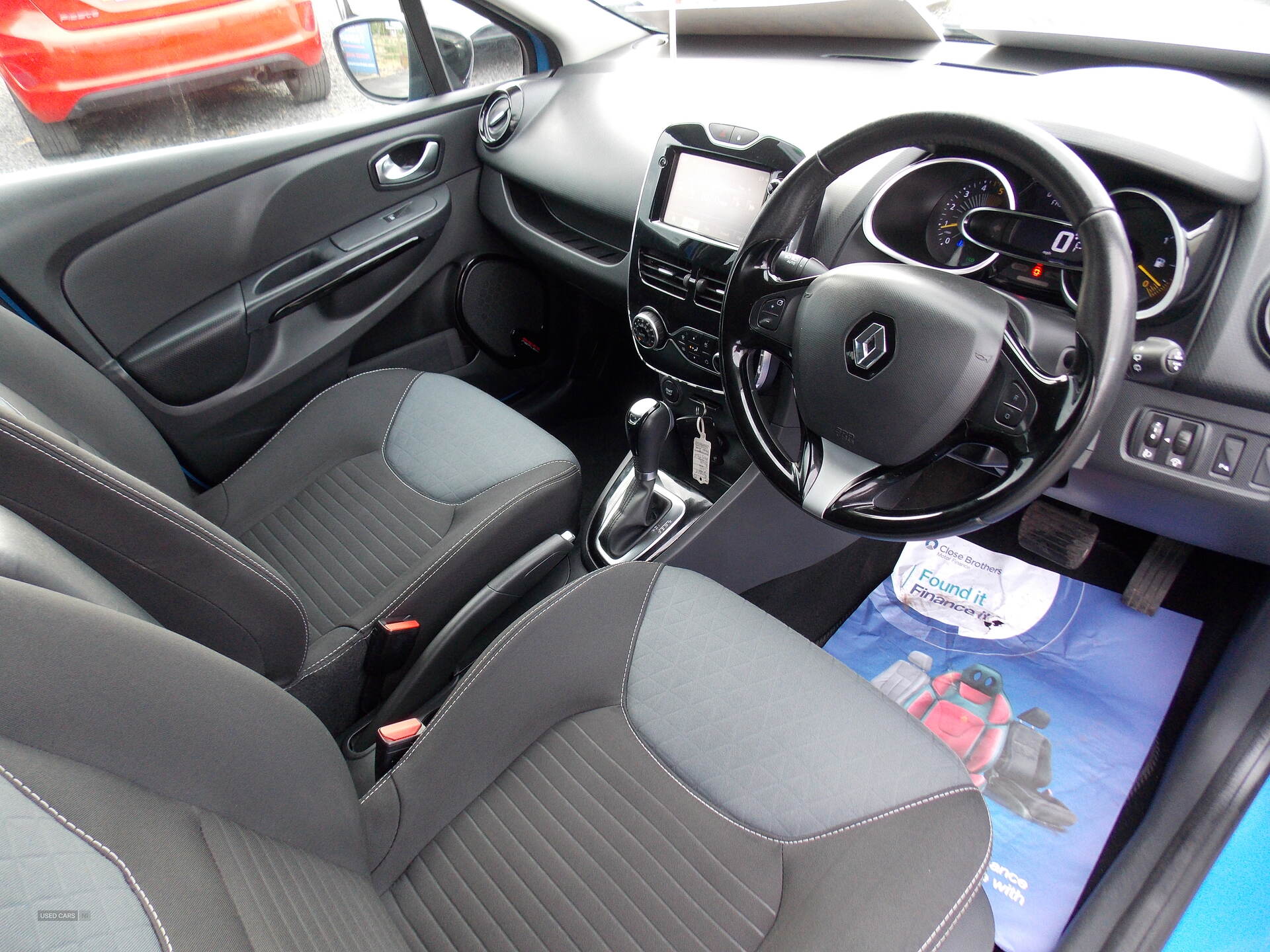 Mar 2015 Renault Clio 1.5 dCi 90 Dynamique S MediaNav 5dr EDC