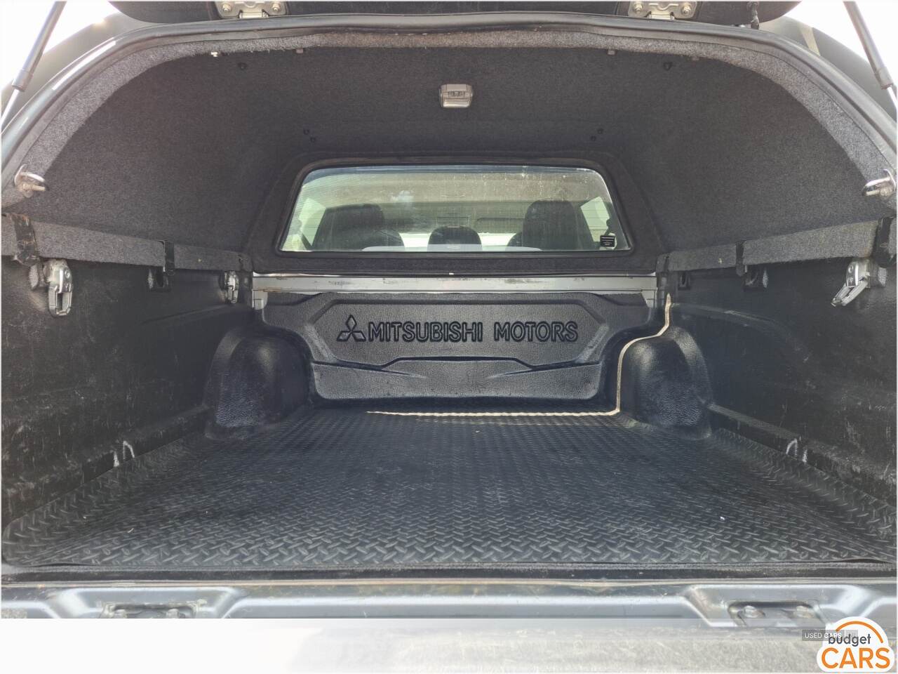 Mitsubishi L200 DIESEL in Down