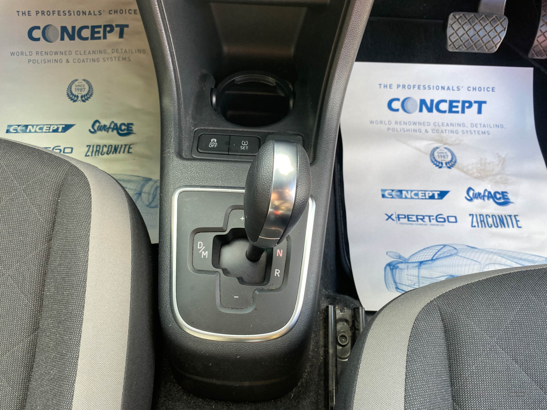 May 2017 Volkswagen Up 1.0 BlueMotion Tech High Up 5dr ASG