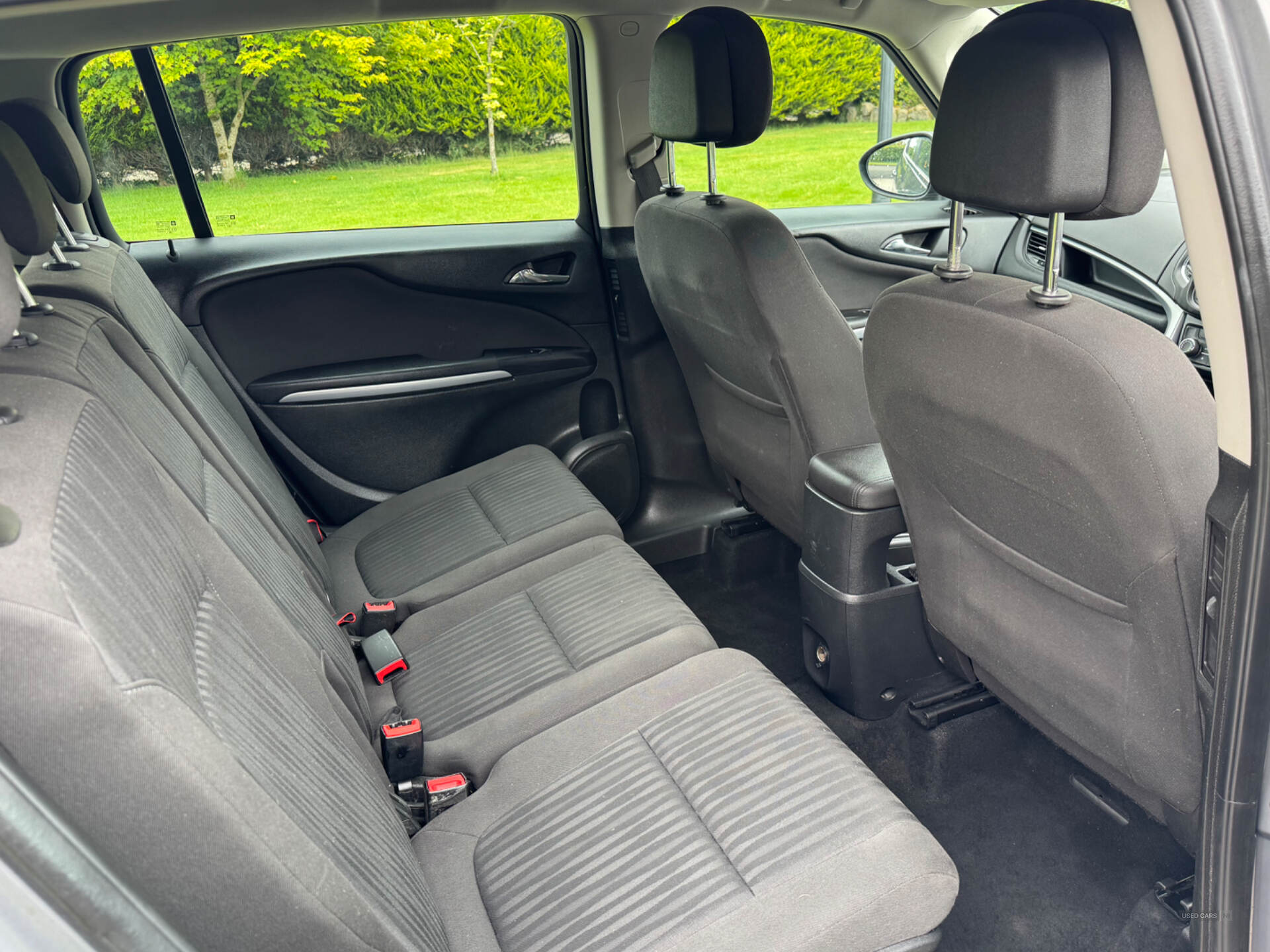 Mar 2016 Vauxhall Zafira Tourer 1.4T Design 5dr