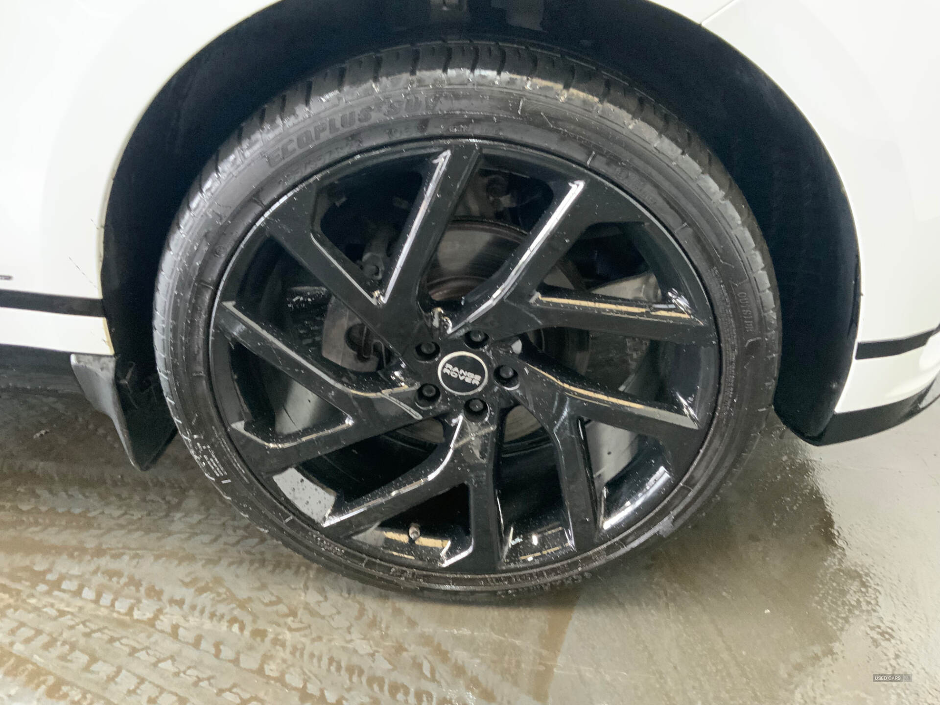 Sep 2019 Land Rover Range Rover Velar 2.0 D180 R-Dynamic S 5dr Auto