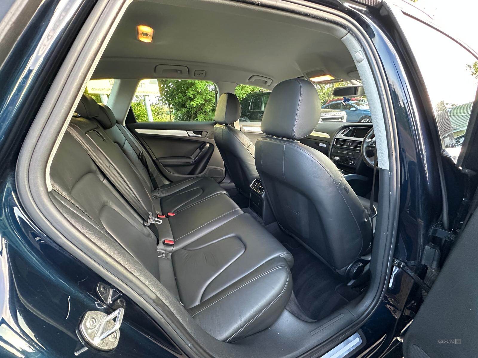 May 2010 Audi A4 2.0 TDI 143 SE 5dr [Start Stop]