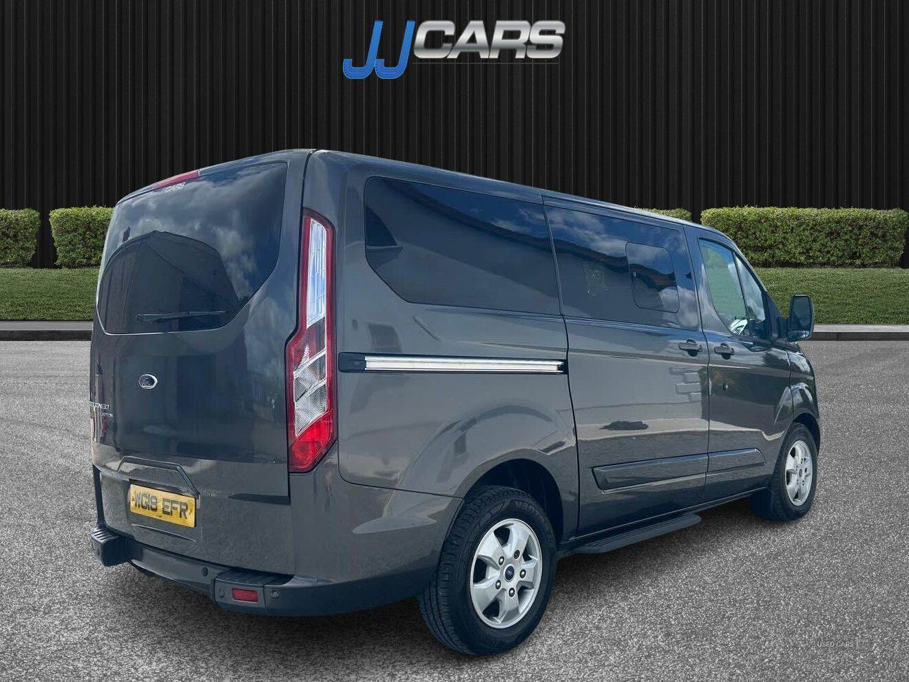 May 2018 Ford Tourneo 2.0 TDCi 130ps Low Roof 8 Seater Titanium