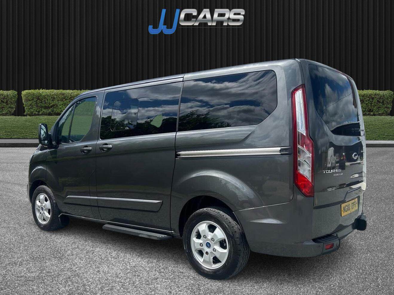 May 2018 Ford Tourneo 2.0 TDCi 130ps Low Roof 8 Seater Titanium