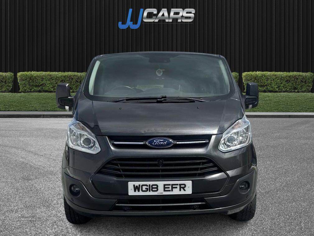 May 2018 Ford Tourneo 2.0 TDCi 130ps Low Roof 8 Seater Titanium