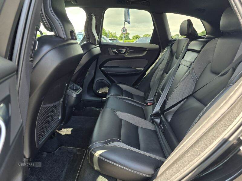 Apr 2021 Volvo XC60 2.0 B4D R DESIGN 5dr Geartronic