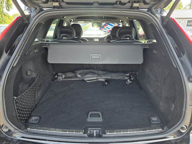 Apr 2021 Volvo XC60 2.0 B4D R DESIGN 5dr Geartronic