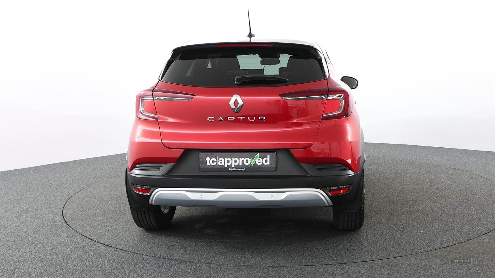 Mar 2022 Renault Captur 1.3 TCE 140 Iconic Edition 5dr EDC