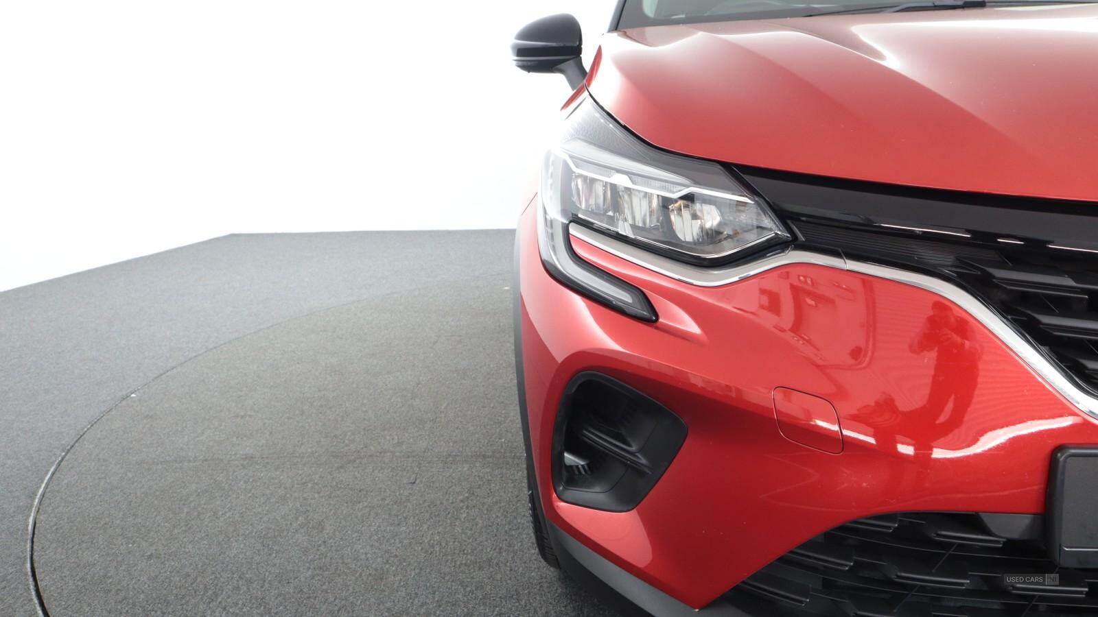 Mar 2022 Renault Captur 1.3 TCE 140 Iconic Edition 5dr EDC