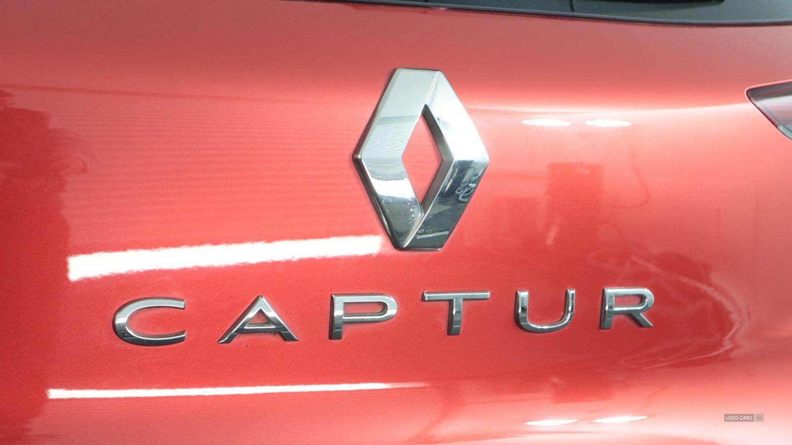 Mar 2022 Renault Captur 1.3 TCE 140 Iconic Edition 5dr EDC