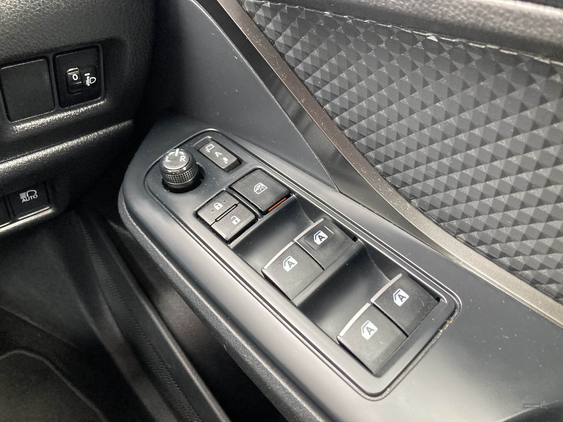 Sep 2017 Toyota CHR 1.8 Hybrid Icon 5dr CVT