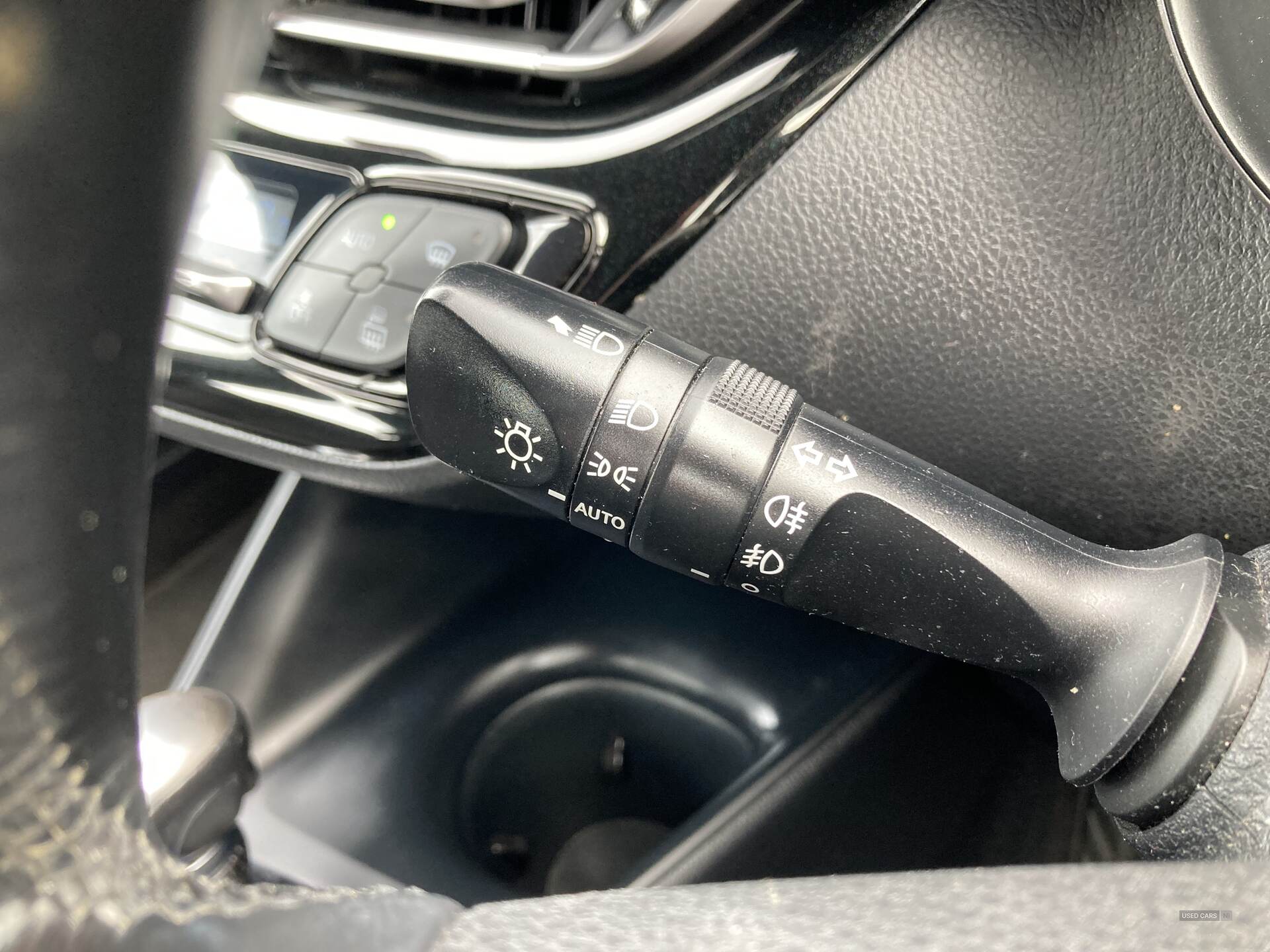 Sep 2017 Toyota CHR 1.8 Hybrid Icon 5dr CVT