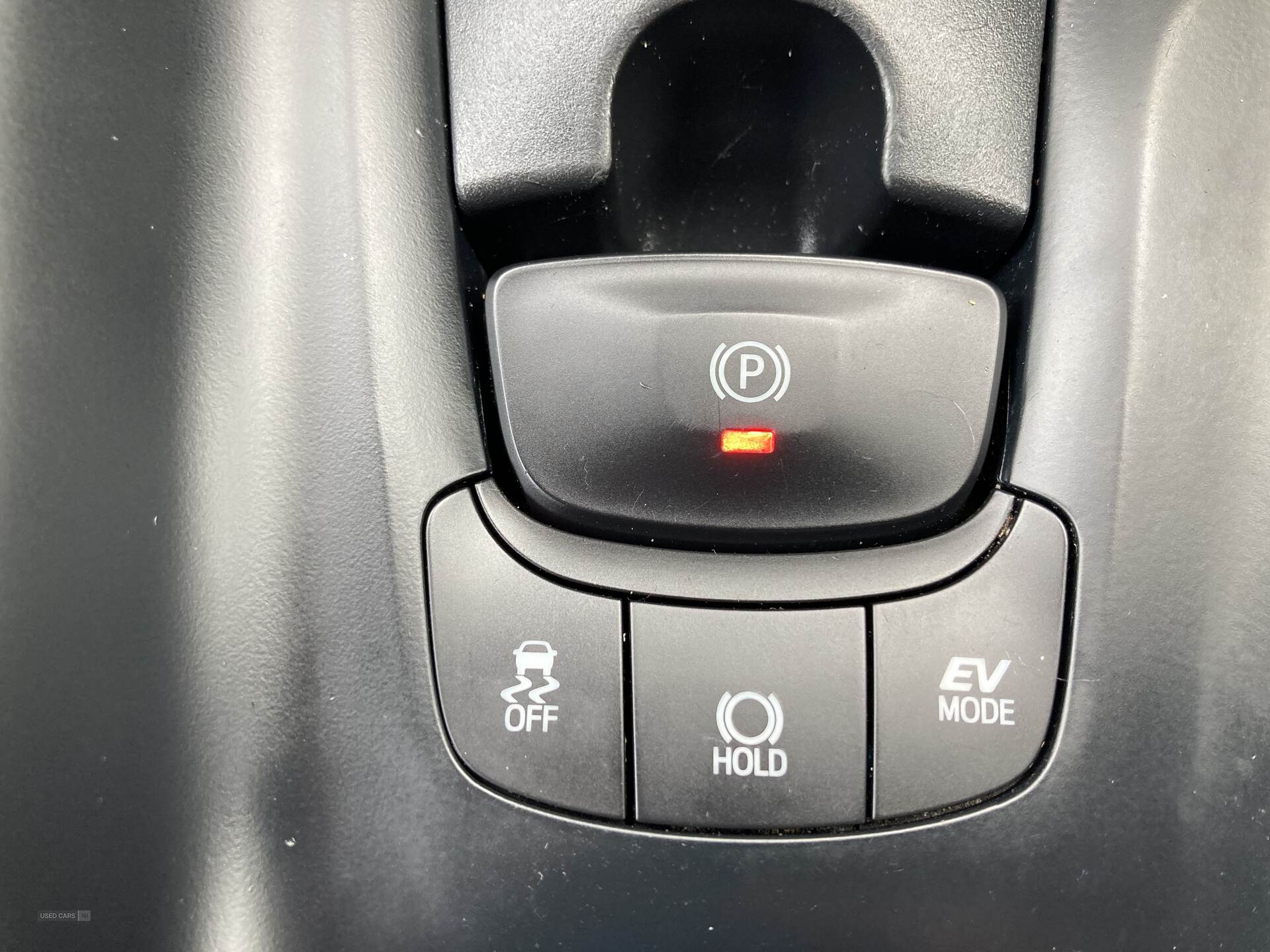 Sep 2017 Toyota CHR 1.8 Hybrid Icon 5dr CVT