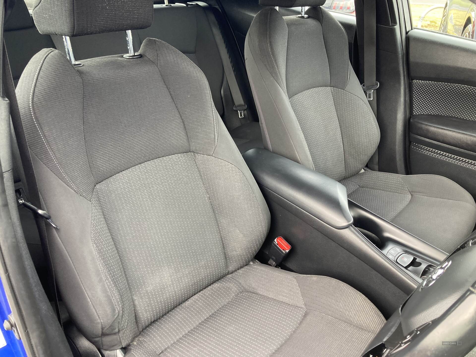 Sep 2017 Toyota CHR 1.8 Hybrid Icon 5dr CVT