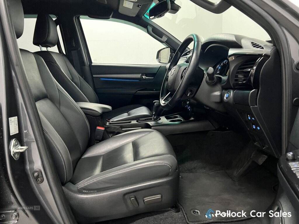 May 2022 Toyota Hi-lux Invincible X D/Cab Pick Up 2.8 D-4D Auto