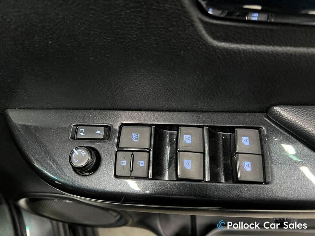 May 2022 Toyota Hi-lux Invincible X D/Cab Pick Up 2.8 D-4D Auto