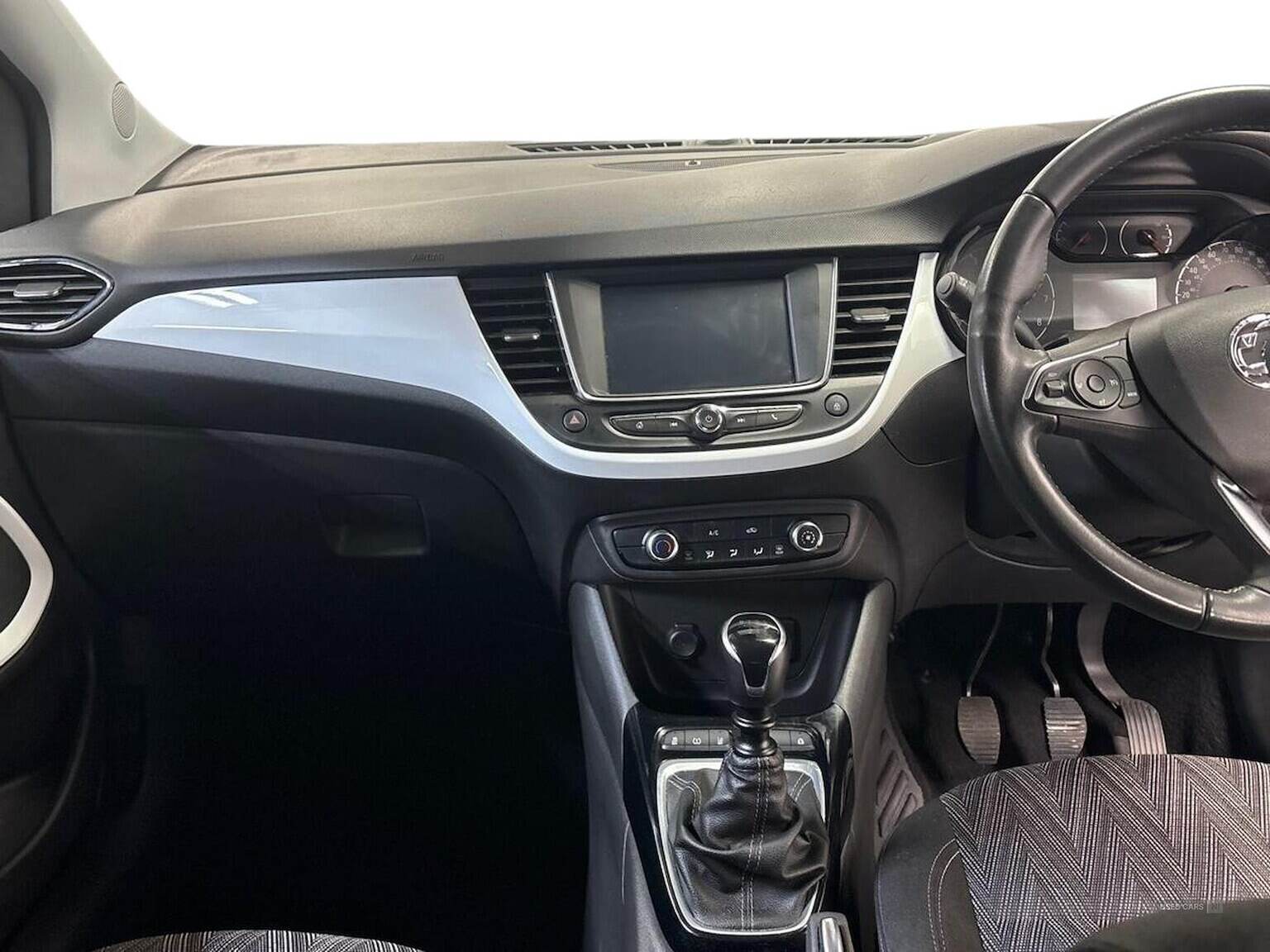 Nov 2020 Vauxhall Crossland X 1.2T [110] Griffin 5Dr [6 Spd] [Start Stop]