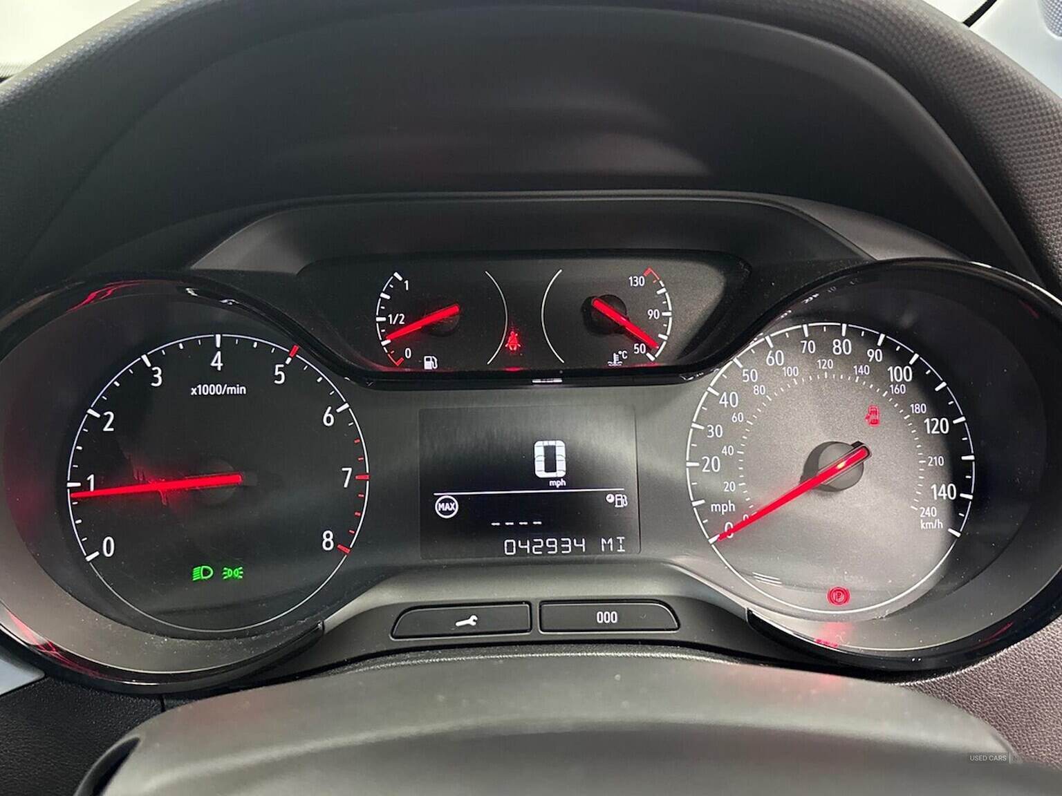 Nov 2020 Vauxhall Crossland X 1.2T [110] Griffin 5Dr [6 Spd] [Start Stop]