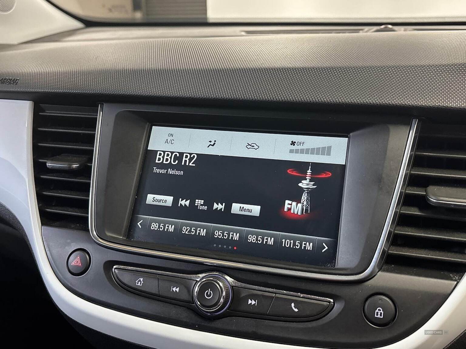 Nov 2020 Vauxhall Crossland X 1.2T [110] Griffin 5Dr [6 Spd] [Start Stop]