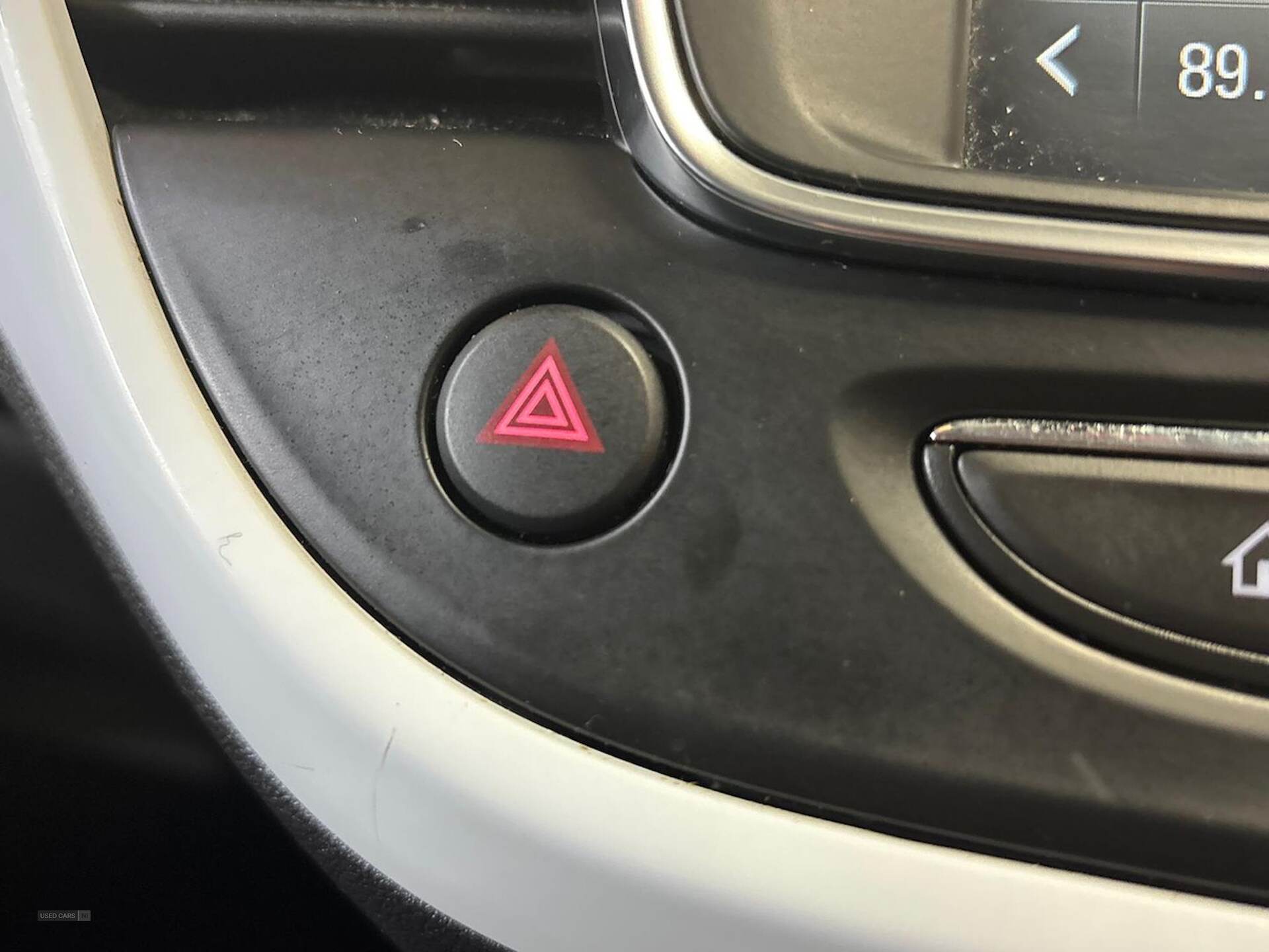 Nov 2020 Vauxhall Crossland X 1.2T [110] Griffin 5Dr [6 Spd] [Start Stop]