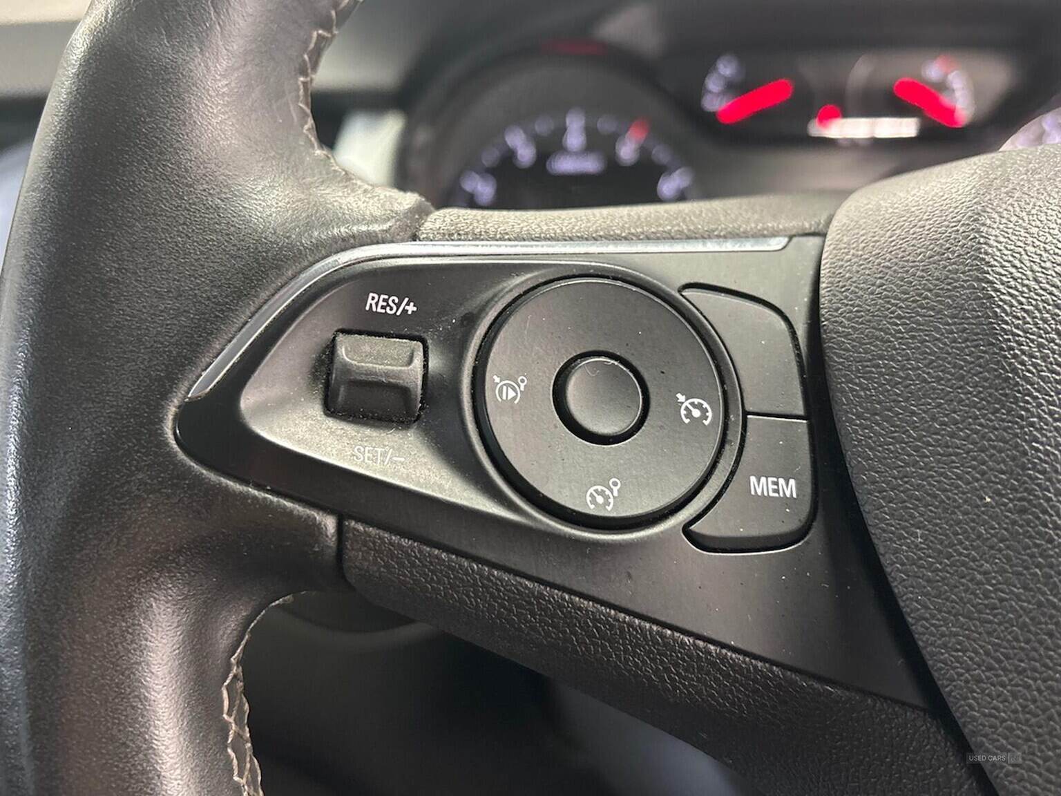 Nov 2020 Vauxhall Crossland X 1.2T [110] Griffin 5Dr [6 Spd] [Start Stop]