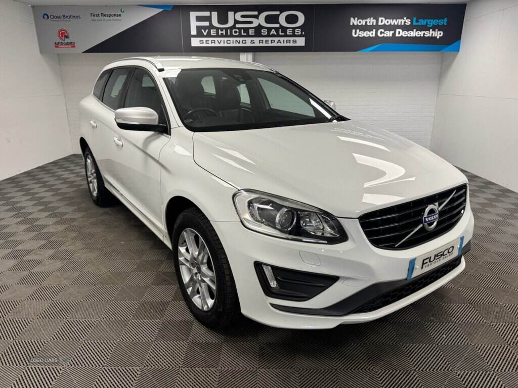 Mar 2017 Volvo XC60 D5 [220] R DESIGN Lux Nav 5dr AWD Geartronic