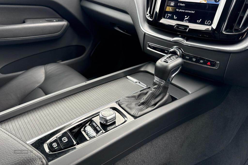 Mar 2020 Volvo XC60 2.0 D4 Momentum 5dr Geartronic