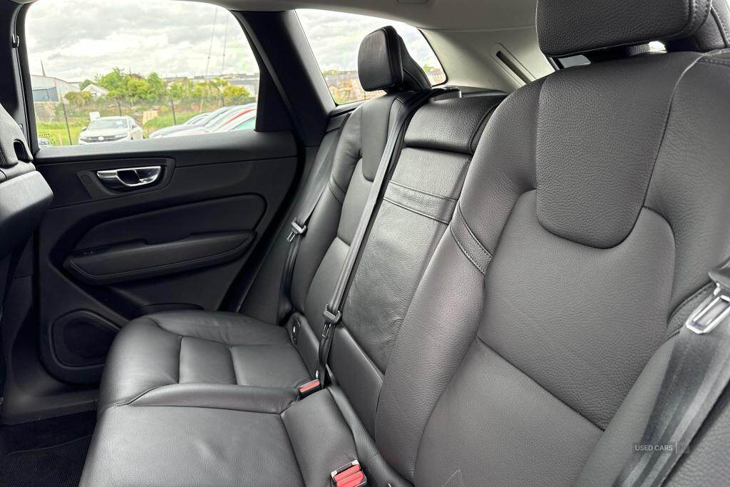Mar 2020 Volvo XC60 2.0 D4 Momentum 5dr Geartronic