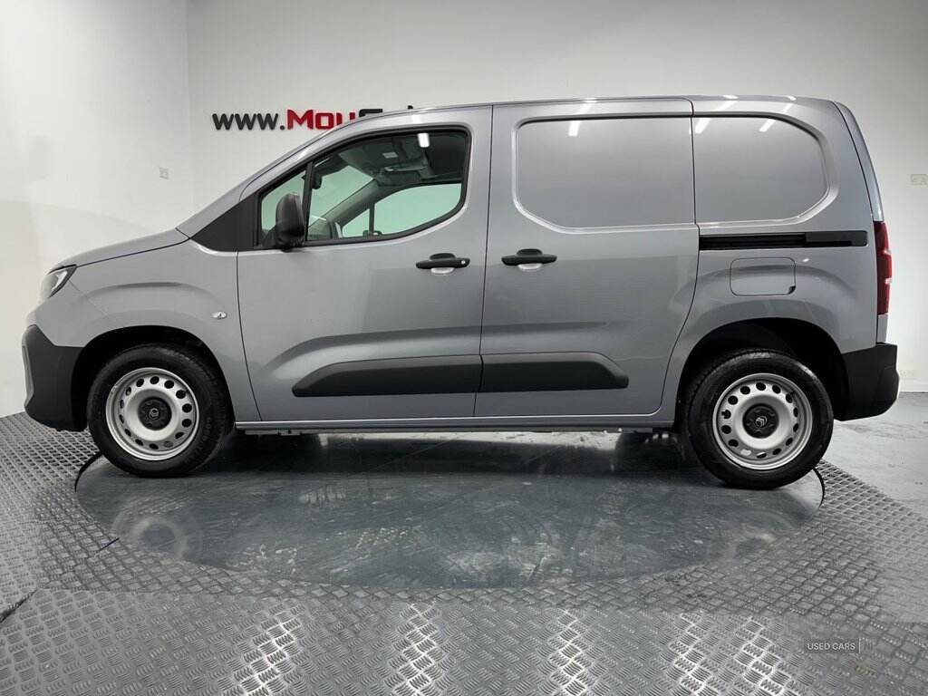 Dec 2024 Citroen Berlingo 1.5 BlueHDi 100ps Van Enterprise