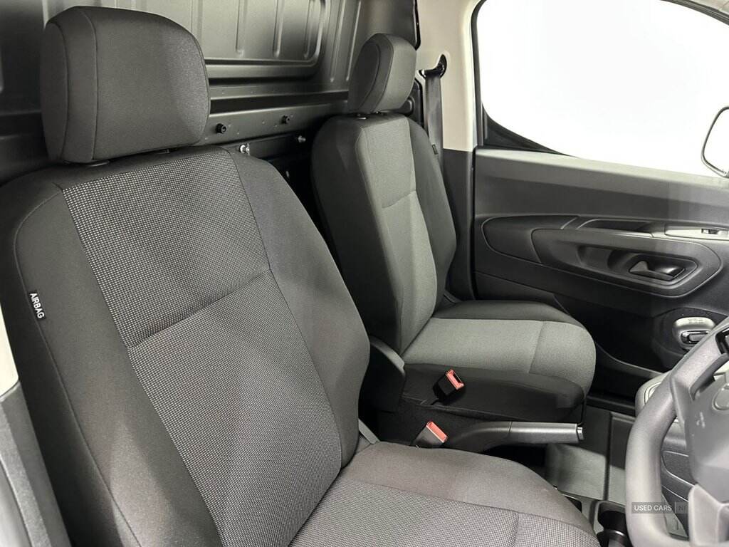 Dec 2024 Citroen Berlingo 1.5 BlueHDi 100ps Van Enterprise
