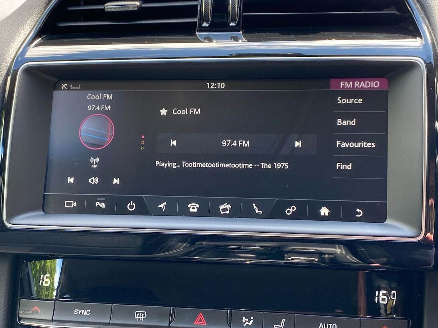 Oct 2019 Jaguar F-Pace 2.0 R-Sport 5Dr Auto Awd
