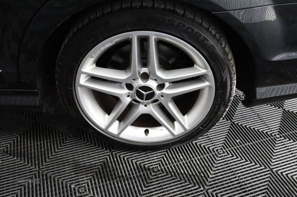 Mar 2014 Mercedes-Benz C-Class C220 CDI BlueEFFICIENCY AMG Sport 4dr