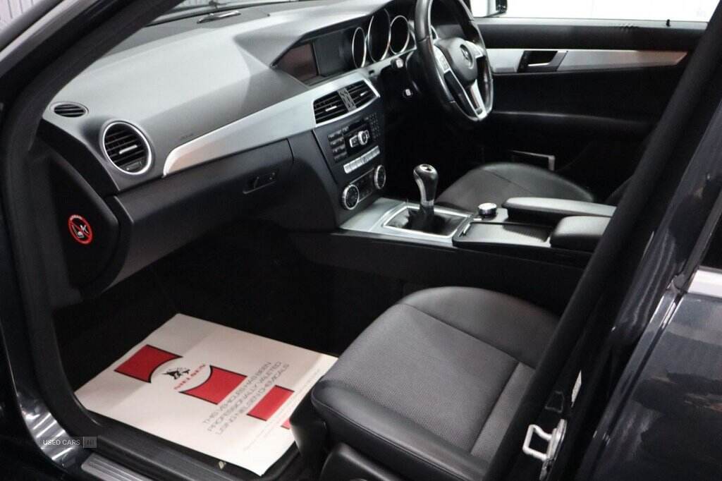 Mar 2014 Mercedes-Benz C-Class C220 CDI BlueEFFICIENCY AMG Sport 4dr