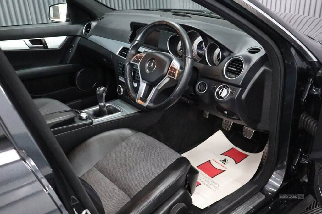 Mar 2014 Mercedes-Benz C-Class C220 CDI BlueEFFICIENCY AMG Sport 4dr