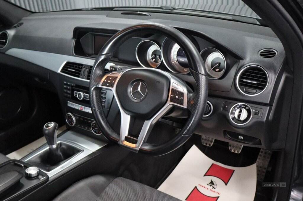 Mar 2014 Mercedes-Benz C-Class C220 CDI BlueEFFICIENCY AMG Sport 4dr