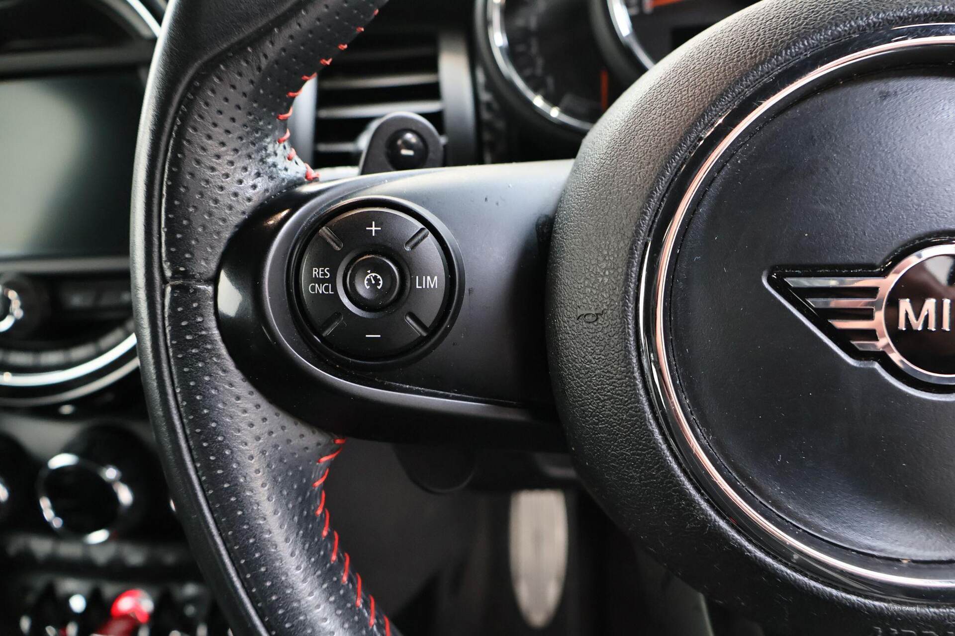 Nov 2019 MINI Hatch 2.0 Cooper S Sport II 3dr Auto