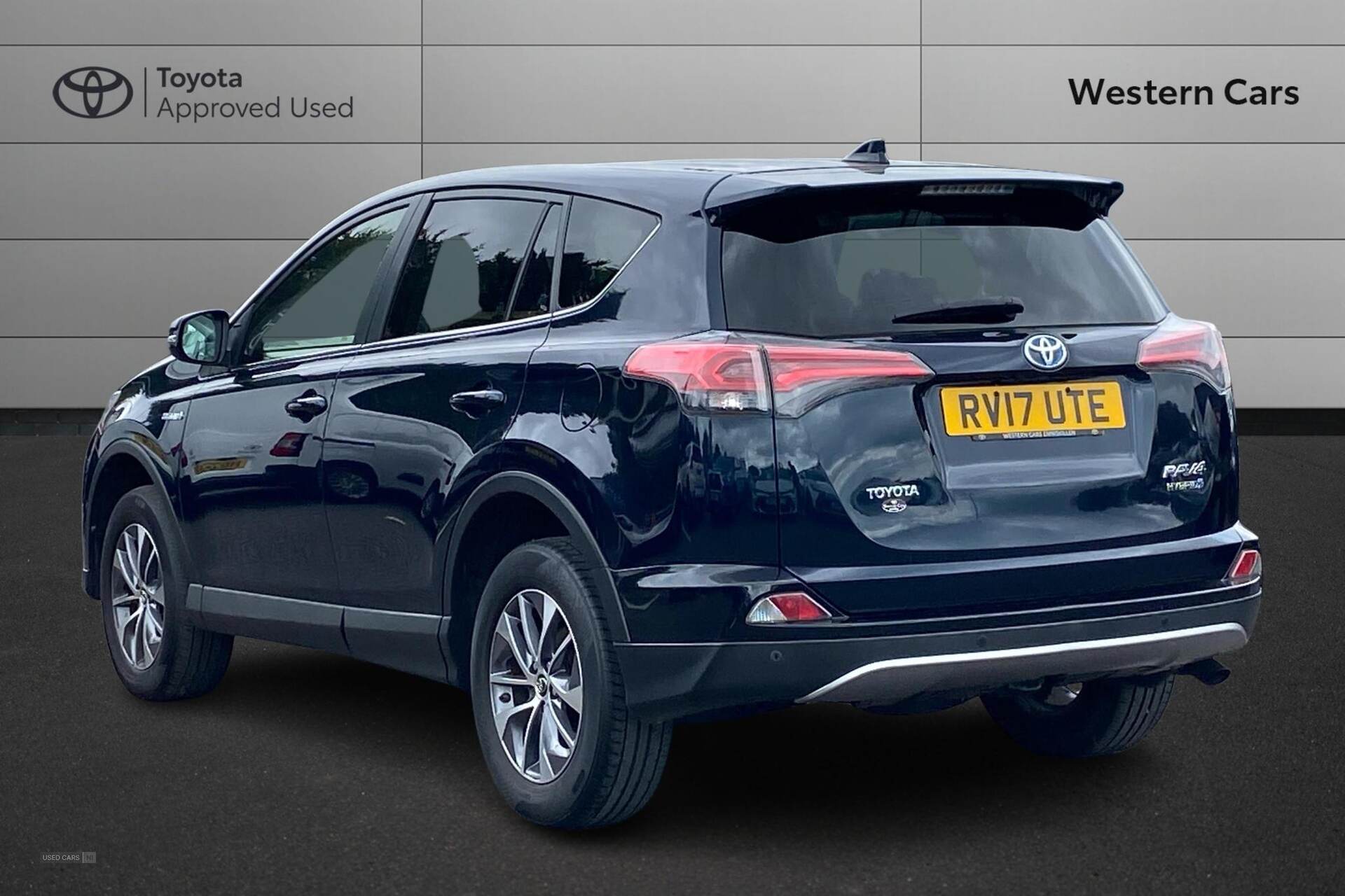Mar 2017 Toyota RAV4 2.5 VVT-i Hybrid Business Ed Plus TSS 5dr CVT 2WD