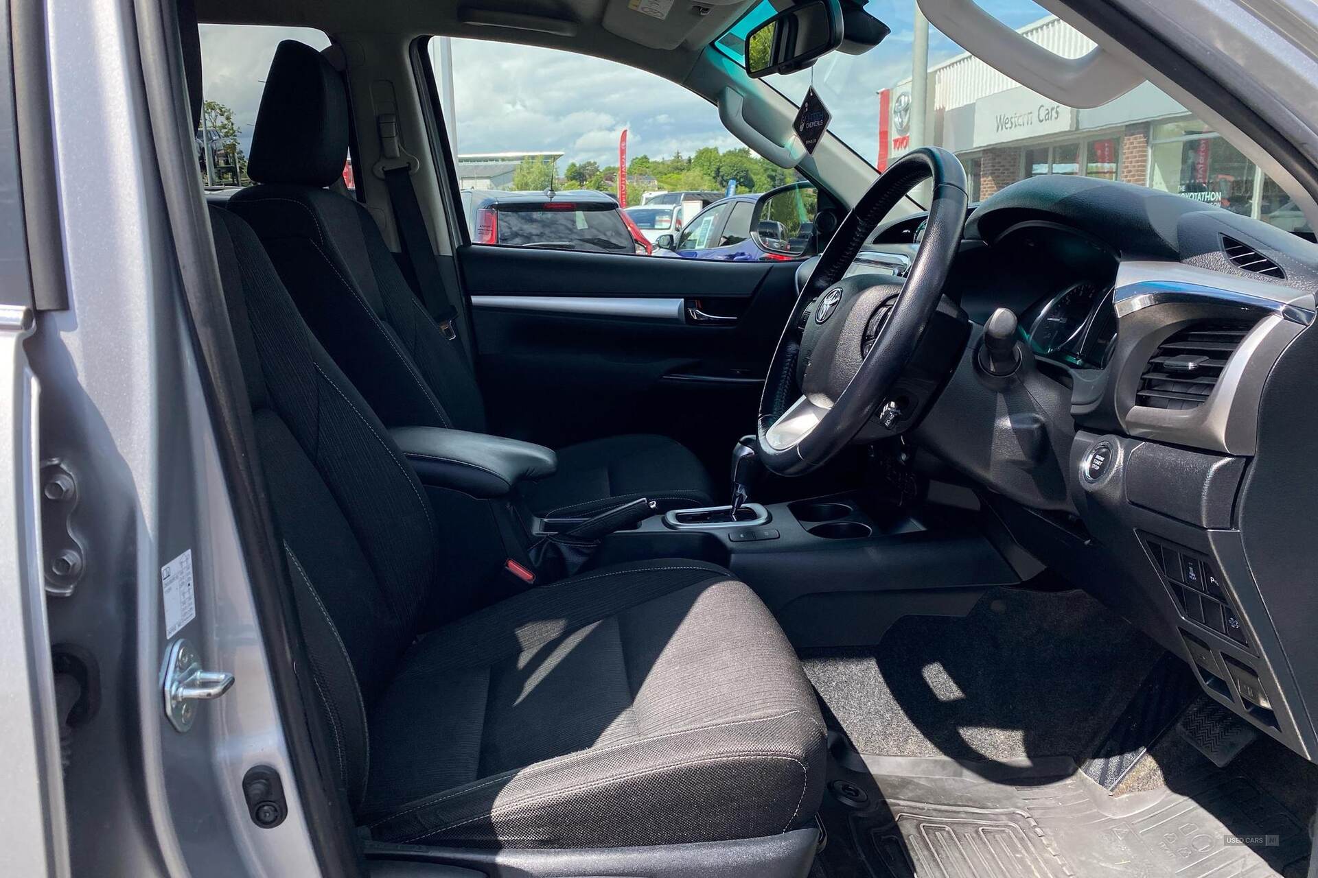 Apr 2023 Toyota Hilux Invincible D/Cab Pick Up 2.8 D-4D Auto