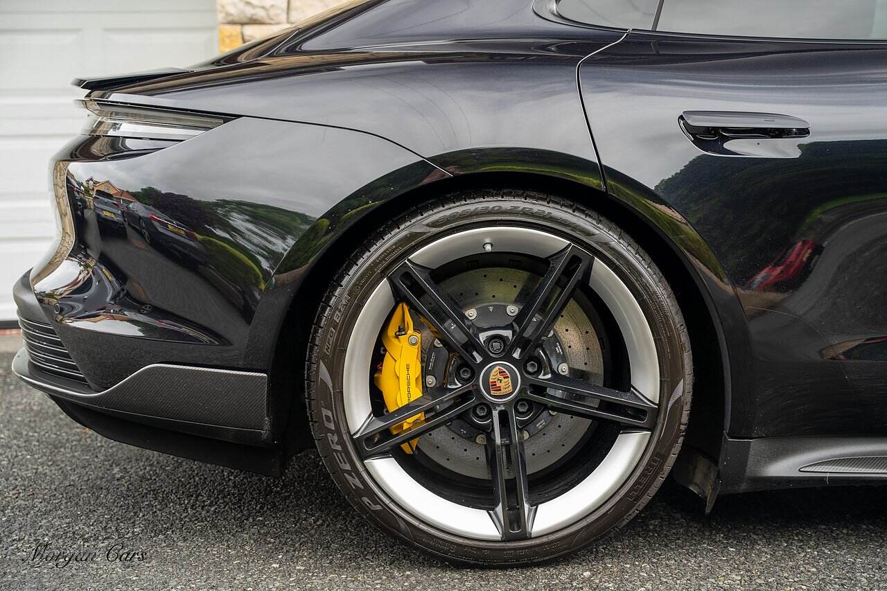 Feb 2022 Porsche Taycan 560kW Turbo S 93kWh 4dr Auto