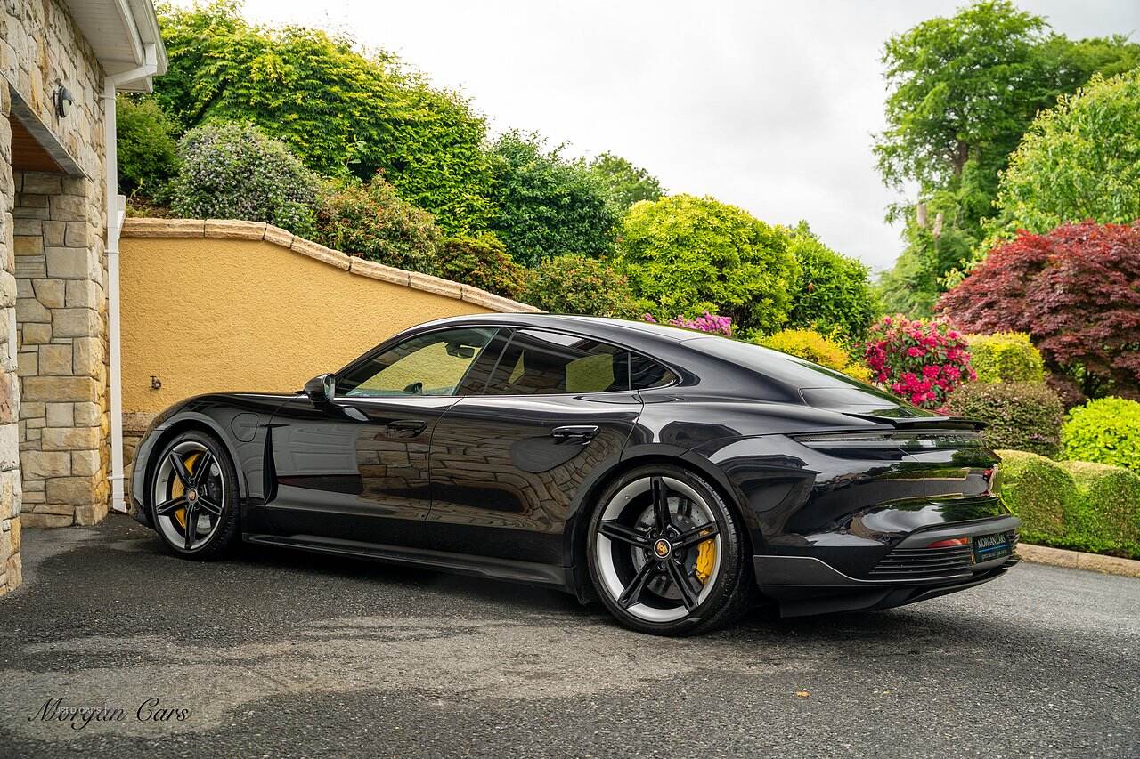 Feb 2022 Porsche Taycan 560kW Turbo S 93kWh 4dr Auto