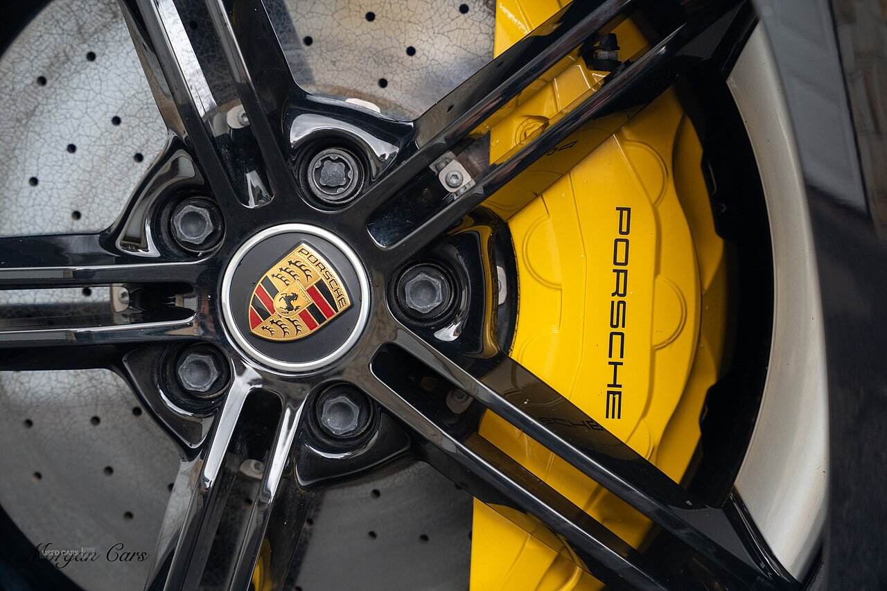 Feb 2022 Porsche Taycan 560kW Turbo S 93kWh 4dr Auto
