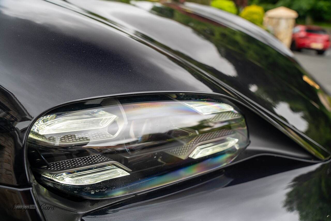 Feb 2022 Porsche Taycan 560kW Turbo S 93kWh 4dr Auto